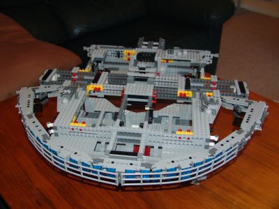 Lego Millenium Falcon 10179 - engines attached