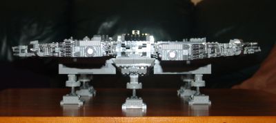 Lego Millenium Falcon 10179 - front view of outline