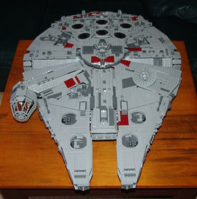 Lego Millenium Falcon 10179 - Finished set, January 5