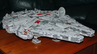Lego Millenium Falcon 10179 - Finished set, January 5