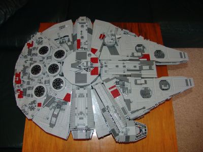 Lego Millenium Falcon 10179 - top view